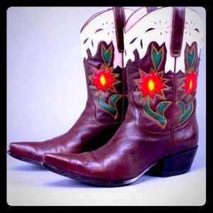 Women’s Size 10 Guess Cowboy boots